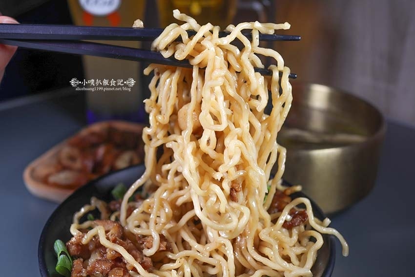 【永和美食】『柒息地串燒居酒屋永和店』近頂溪站/內用外帶宵夜 【永和美食】『柒息地串燒居酒屋永和店』近頂溪站/內用外帶宵夜