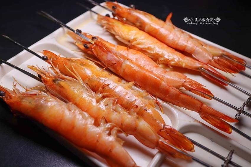 【西門町美食】『羊騷殿』近西門站/全台首間自動燒烤羊肉串,輕 【西門町美食】『羊騷殿』近西門站/全台首間自動燒烤羊肉串,輕