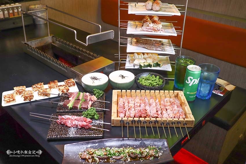 【西門町美食】『羊騷殿』近西門站/全台首間自動燒烤羊肉串,輕 【西門町美食】『羊騷殿』近西門站/全台首間自動燒烤羊肉串,輕