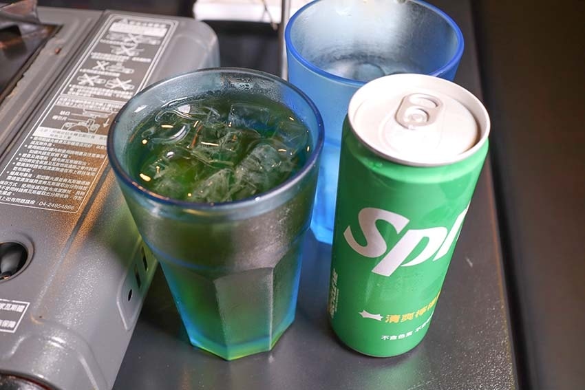 【西門町美食】『羊騷殿』近西門站/全台首間自動燒烤羊肉串,輕 【西門町美食】『羊騷殿』近西門站/全台首間自動燒烤羊肉串,輕