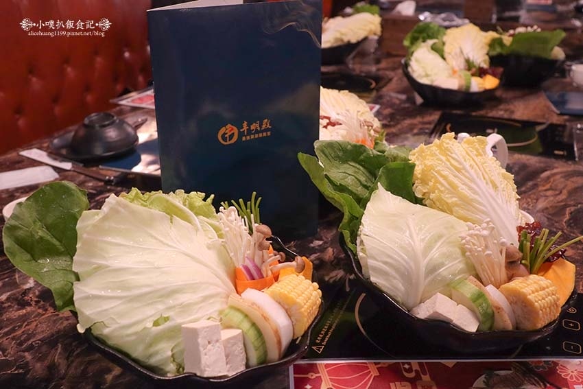 【圓山美食】『丰明殿圓山店』近圓山站/超高CP值海陸火鍋套餐 【圓山美食】『丰明殿圓山店』近圓山站/超高CP值海陸火鍋套餐