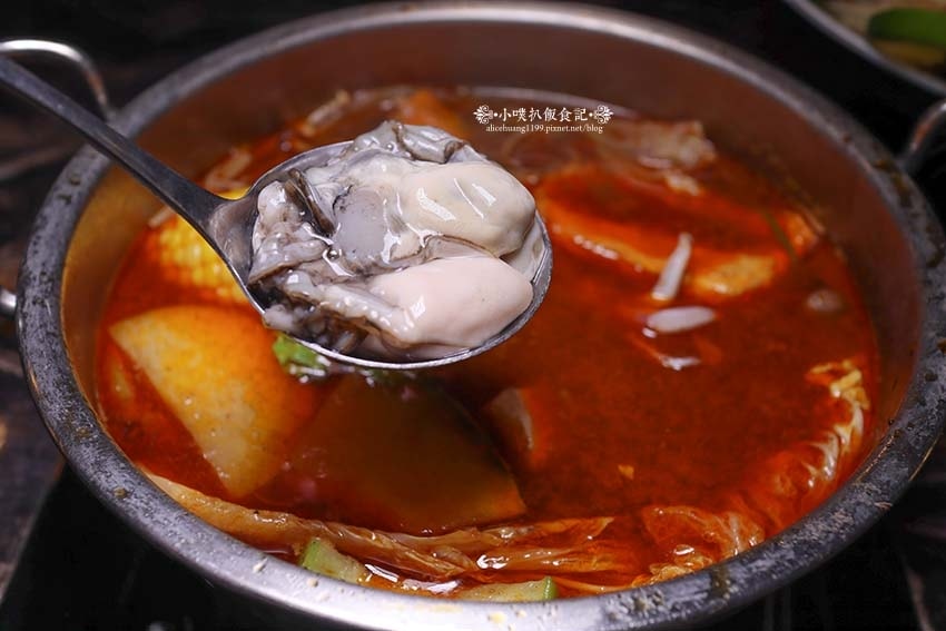 【圓山美食】『丰明殿圓山店』近圓山站/超高CP值海陸火鍋套餐 【圓山美食】『丰明殿圓山店』近圓山站/超高CP值海陸火鍋套餐