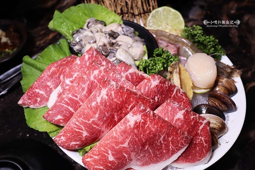 【圓山美食】『丰明殿圓山店』近圓山站/超高CP值海陸火鍋套餐 【圓山美食】『丰明殿圓山店』近圓山站/超高CP值海陸火鍋套餐