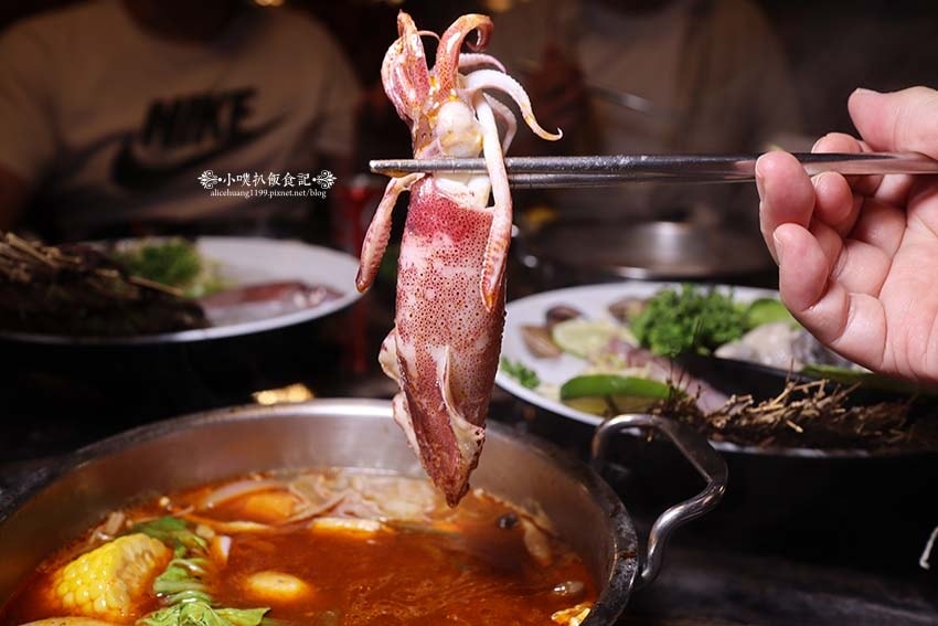 【圓山美食】『丰明殿圓山店』近圓山站/超高CP值海陸火鍋套餐 【圓山美食】『丰明殿圓山店』近圓山站/超高CP值海陸火鍋套餐