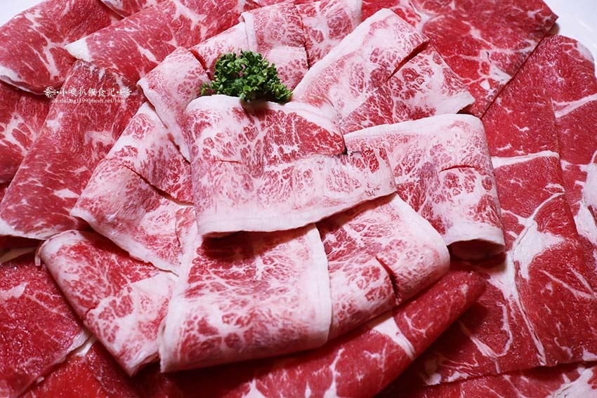 【圓山美食】『丰明殿圓山店』近圓山站/超高CP值海陸火鍋套餐 【圓山美食】『丰明殿圓山店』近圓山站/超高CP值海陸火鍋套餐