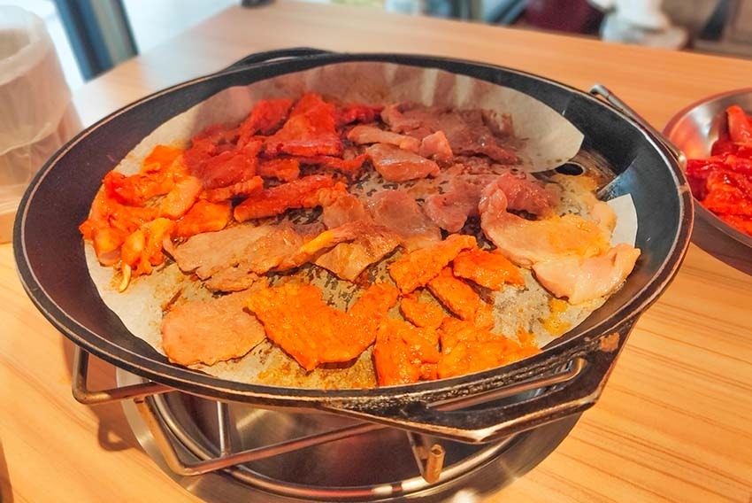 【永和美食】『Mr.pig豬先生韓式烤肉吃到飽』近永安市場站 【永和美食】『Mr.pig豬先生韓式烤肉吃到飽』近永安市場站