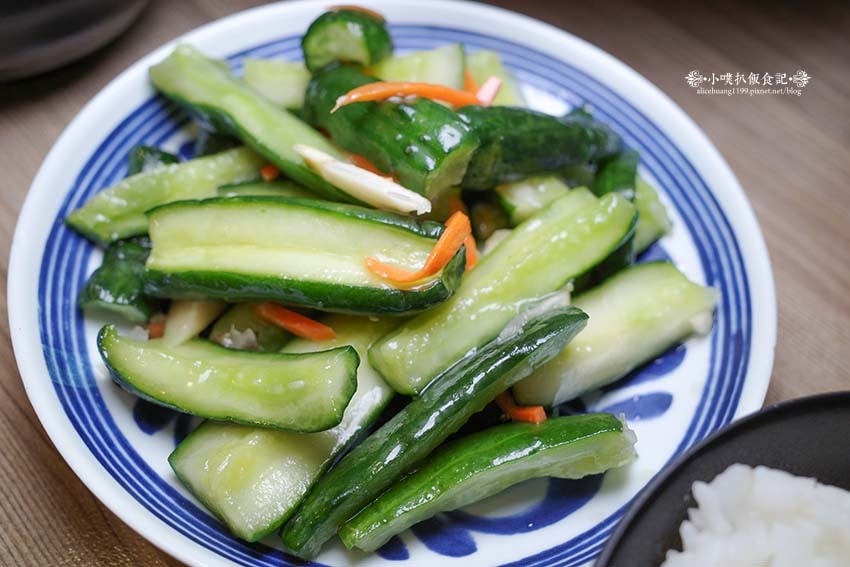 【永和美食】『官小二酸菜魚 永和樂華店』 【永和美食】『官小二酸菜魚 永和樂華店』