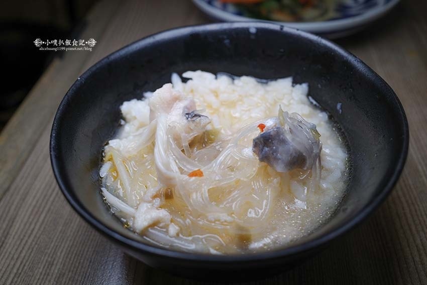 【永和美食】『官小二酸菜魚 永和樂華店』 【永和美食】『官小二酸菜魚 永和樂華店』