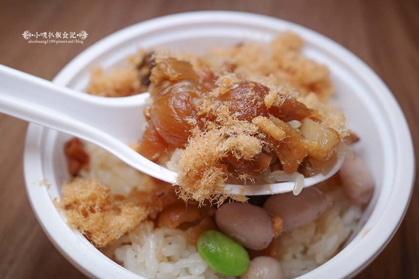 【樂華夜市美食】『樂華三鮮羹二店』超人氣必吃美食/三鮮羹加台 【樂華夜市美食】『樂華三鮮羹二店』超人氣必吃美食/三鮮羹加台