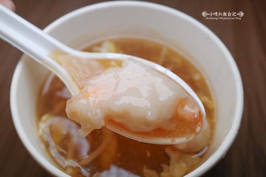 【樂華夜市美食】『樂華三鮮羹二店』超人氣必吃美食/三鮮羹加台 【樂華夜市美食】『樂華三鮮羹二店』超人氣必吃美食/三鮮羹加台