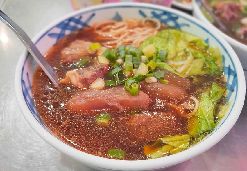 【永和美食】『老王原汁牛肉麵 保平店』近樂華夜市/高CP值/ 【永和美食】『老王原汁牛肉麵 保平店』近樂華夜市/高CP值/