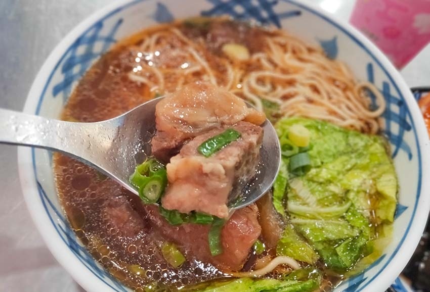 【永和美食】『老王原汁牛肉麵 保平店』近樂華夜市/高CP值/ 【永和美食】『老王原汁牛肉麵 保平店』近樂華夜市/高CP值/