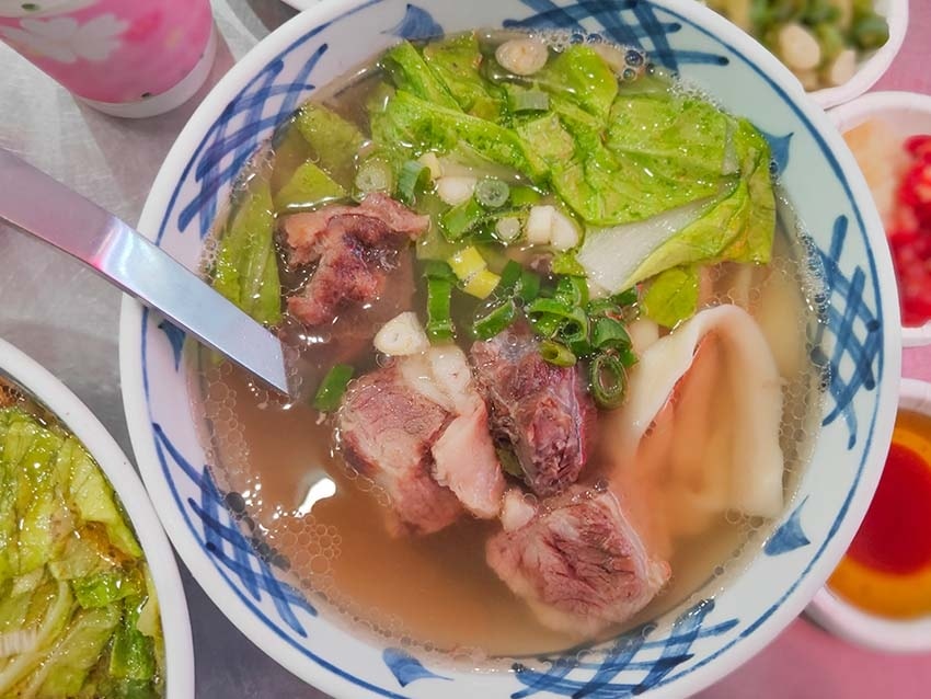 【永和美食】『老王原汁牛肉麵 保平店』近樂華夜市/高CP值/ 【永和美食】『老王原汁牛肉麵 保平店』近樂華夜市/高CP值/