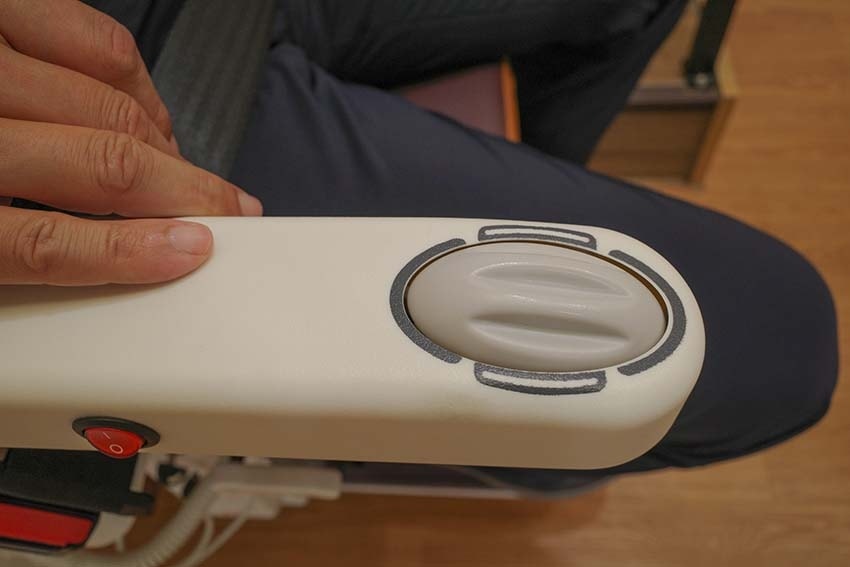 【樓梯升降椅推薦】『羅布森樓梯升降椅』樓梯升降椅第一品牌/M 【樓梯升降椅推薦】『羅布森樓梯升降椅』樓梯升降椅第一品牌/M