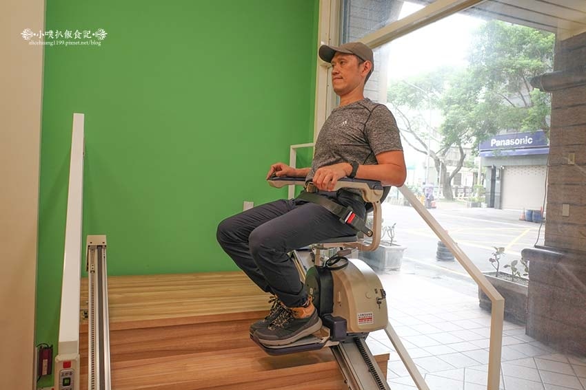 【樓梯升降椅推薦】『羅布森樓梯升降椅』樓梯升降椅第一品牌/M 【樓梯升降椅推薦】『羅布森樓梯升降椅』樓梯升降椅第一品牌/M