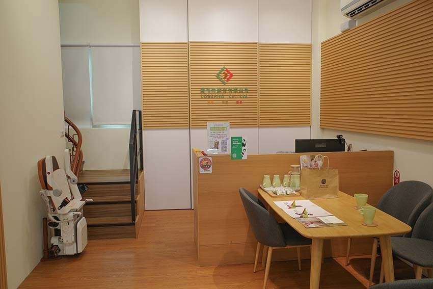 【樓梯升降椅推薦】『羅布森樓梯升降椅』樓梯升降椅第一品牌/M 【樓梯升降椅推薦】『羅布森樓梯升降椅』樓梯升降椅第一品牌/M