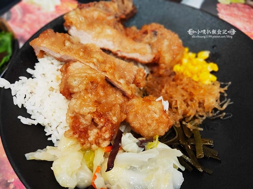 【中和美食】『梁社漢排骨 中和圓通店』近雙和醫院/兩岸十大名 【中和美食】『梁社漢排骨 中和圓通店』近雙和醫院/兩岸十大名