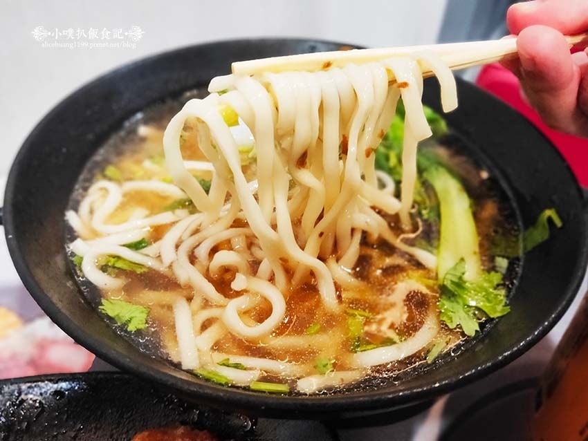 【中和美食】『梁社漢排骨 中和圓通店』近雙和醫院/兩岸十大名 【中和美食】『梁社漢排骨 中和圓通店』近雙和醫院/兩岸十大名