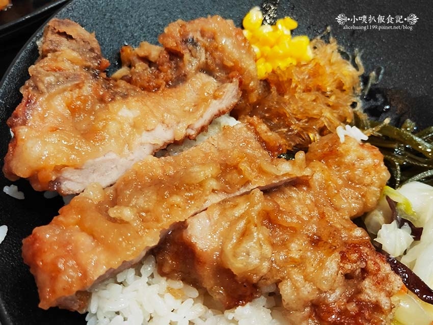 【中和美食】『梁社漢排骨 中和圓通店』近雙和醫院/兩岸十大名 【中和美食】『梁社漢排骨 中和圓通店』近雙和醫院/兩岸十大名