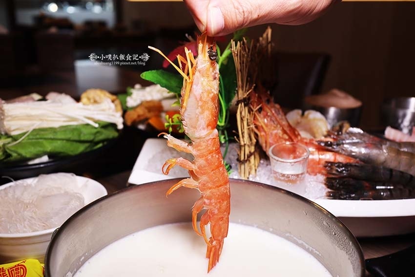 【新莊火鍋推薦】『双禾町鍋物新莊店』 【新莊火鍋推薦】『双禾町鍋物新莊店』