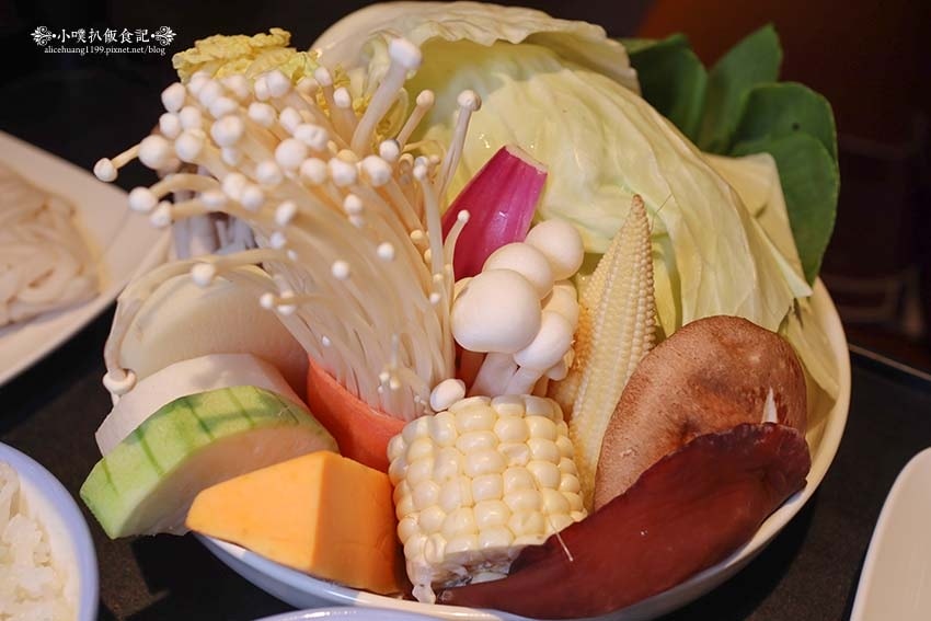 【新莊火鍋推薦】『星曜雞湯』近中山站/ 【新莊火鍋推薦】『星曜雞湯』近中山站/