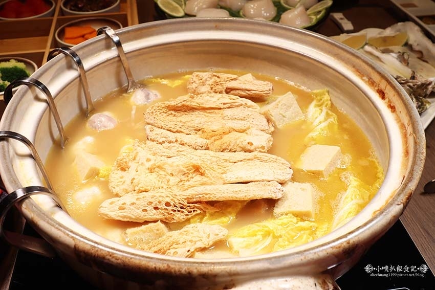 【中山區美食】『星曜雞湯』近中山站/台灣雞湯界的LV/嚴選頂 【中山區美食】『星曜雞湯』近中山站/台灣雞湯界的LV/嚴選頂