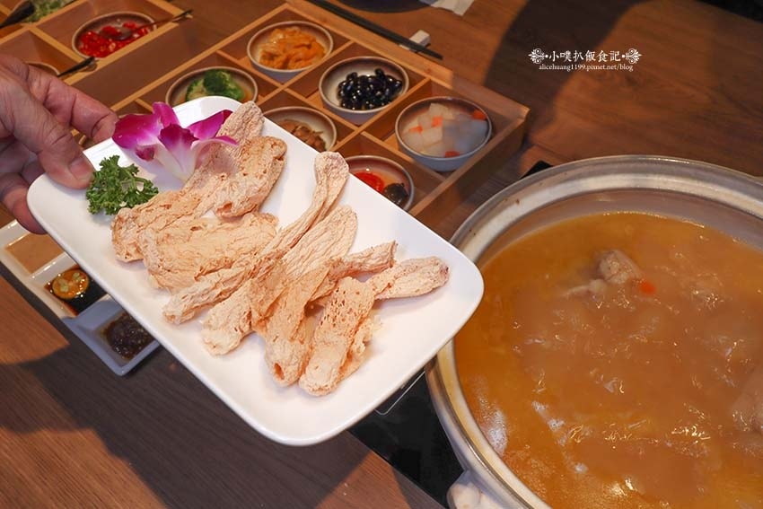 【新莊火鍋推薦】『星曜雞湯』近中山站/ 【新莊火鍋推薦】『星曜雞湯』近中山站/