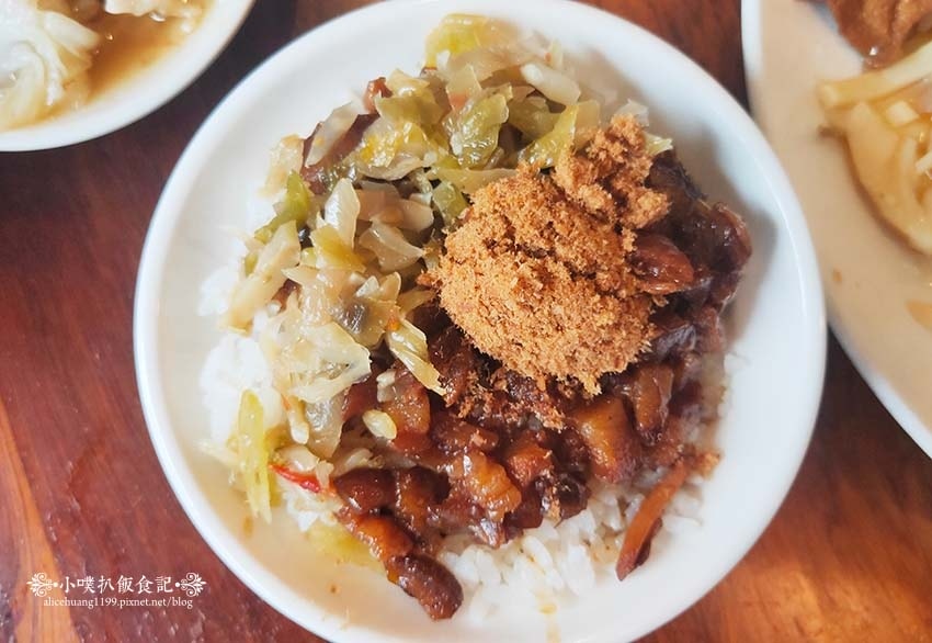 【永和美食】『下港排骨酥湯』近樂華夜市/永和超人氣排隊名店/ 【永和美食】『下港排骨酥湯』近樂華夜市/永和超人氣排隊名店/