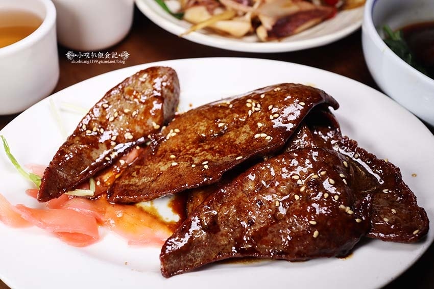 【台北聚餐推薦】『喫飯食堂』近東門站/大安森林公園美食/大安 【台北聚餐推薦】『喫飯食堂』近東門站/大安森林公園美食/大安