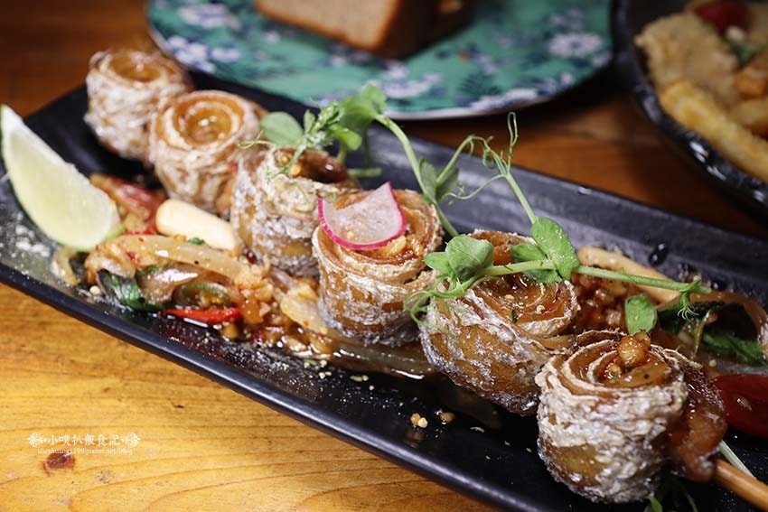 【木柵美食】『呼嚕小酒館』政大美食推薦/近貓空附近的絕美秘境