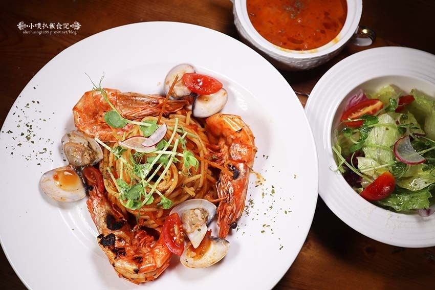 【木柵美食】『呼嚕小酒館』政大美食推薦/近貓空附近的絕美秘境