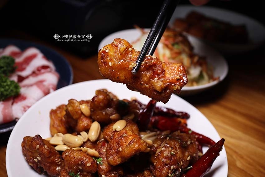 【忠孝復興中式餐廳】『仨弄砂鍋煲』近忠孝復興站/東區新開幕餐 【忠孝復興中式餐廳】『仨弄砂鍋煲』近忠孝復興站/東區新開幕餐