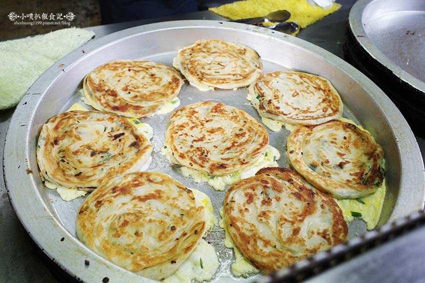 【永和美食】『早安蔥油餅』近永安市場站/四號公園周邊美食/永 【永和美食】『早安蔥油餅』近永安市場站/四號公園周邊美食/永