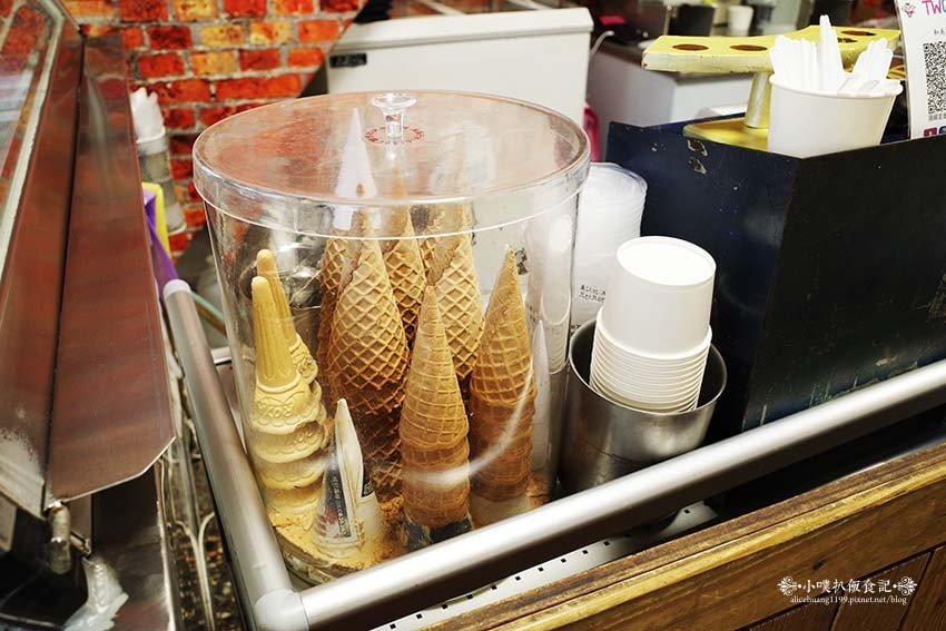【永和美食】『和美冰菓室』永和冰品推薦/傳統古早味叭噗/喚起 【永和美食】『和美冰菓室』永和冰品推薦/傳統古早味叭噗/喚起