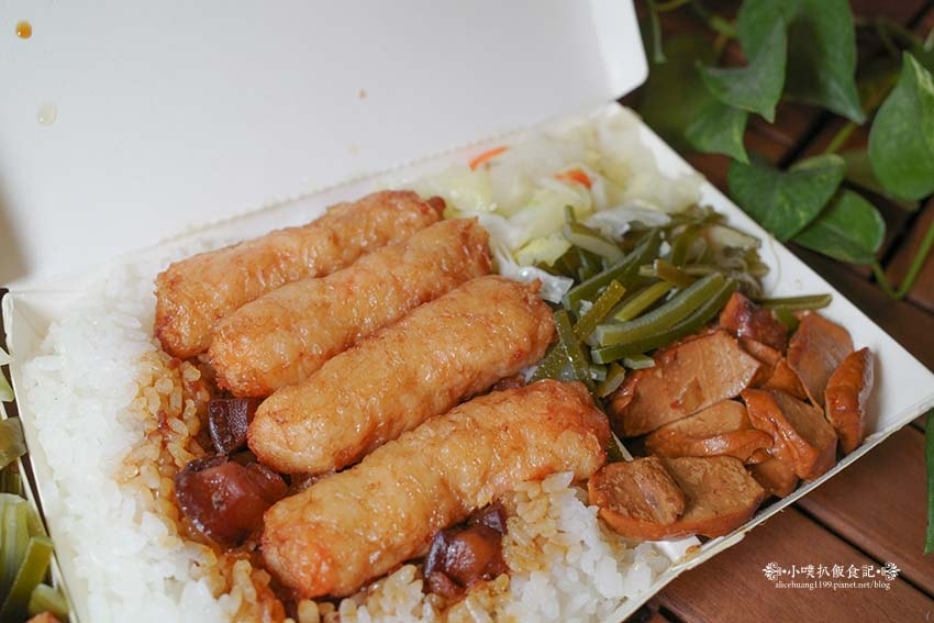 【永和美食】『金仙蝦捲保平店』近樂華夜市/價位平價、CP值高 【永和美食】『金仙蝦捲保平店』近樂華夜市/價位平價、CP值高