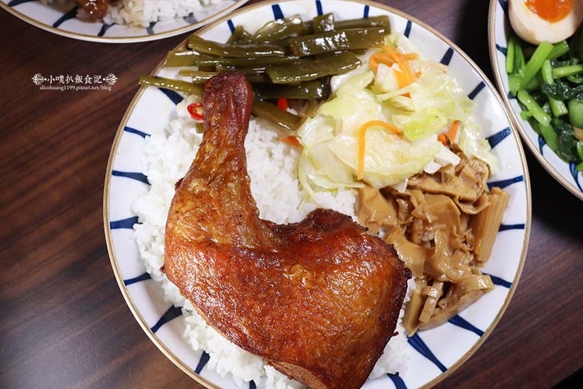 【中和美食】『馥小玉(原飄香經典)』平價便當/大份量、高CP 【中和美食】『馥小玉(原飄香經典)』平價便當/大份量、高CP