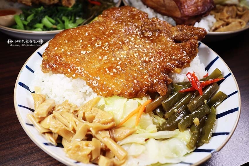 【中和美食】『馥小玉(原飄香經典)』平價便當/大份量、高CP 【中和美食】『馥小玉(原飄香經典)』平價便當/大份量、高CP