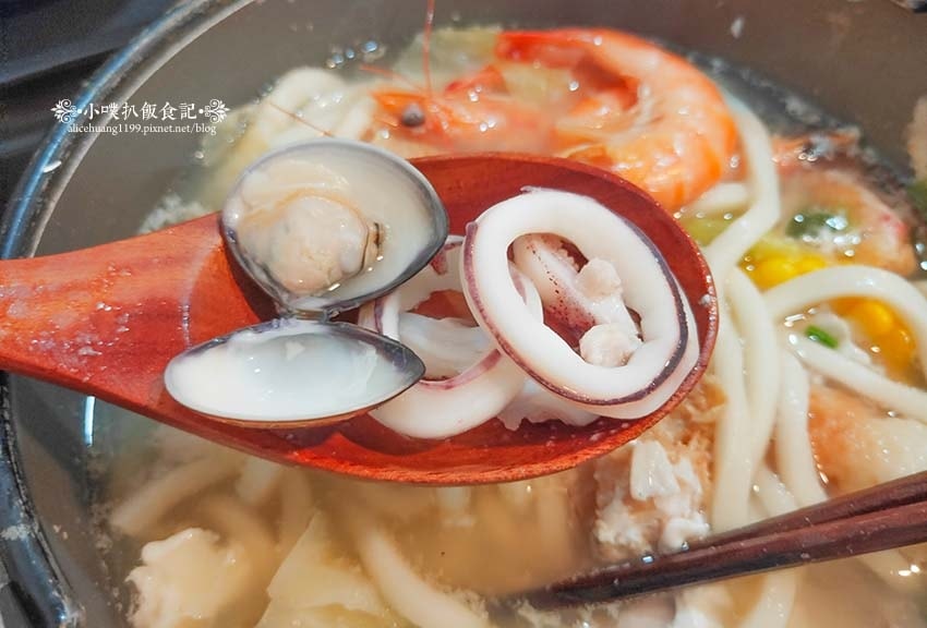 【永和美食】『華王鍋燒麵』近永安市場站/四號公園周邊美食/什 【永和美食】『華王鍋燒麵』近永安市場站/四號公園周邊美食/什