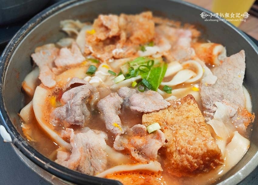 【永和美食】『華王鍋燒麵』近永安市場站/四號公園周邊美食/什 【永和美食】『華王鍋燒麵』近永安市場站/四號公園周邊美食/什