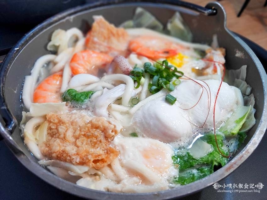 【永和美食】『華王鍋燒麵』近永安市場站/四號公園周邊美食/什 【永和美食】『華王鍋燒麵』近永安市場站/四號公園周邊美食/什