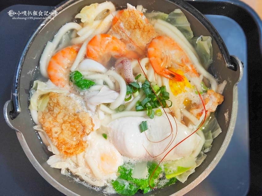 【永和美食】『華王鍋燒麵』近永安市場站/四號公園周邊美食/什 【永和美食】『華王鍋燒麵』近永安市場站/四號公園周邊美食/什