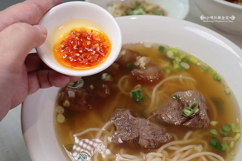 【板橋牛肉麵】『吉米頁 紅燒牛肉麵』近板新站/傳承媽媽40年 【板橋牛肉麵】『吉米頁 紅燒牛肉麵』近板新站/傳承媽媽40年