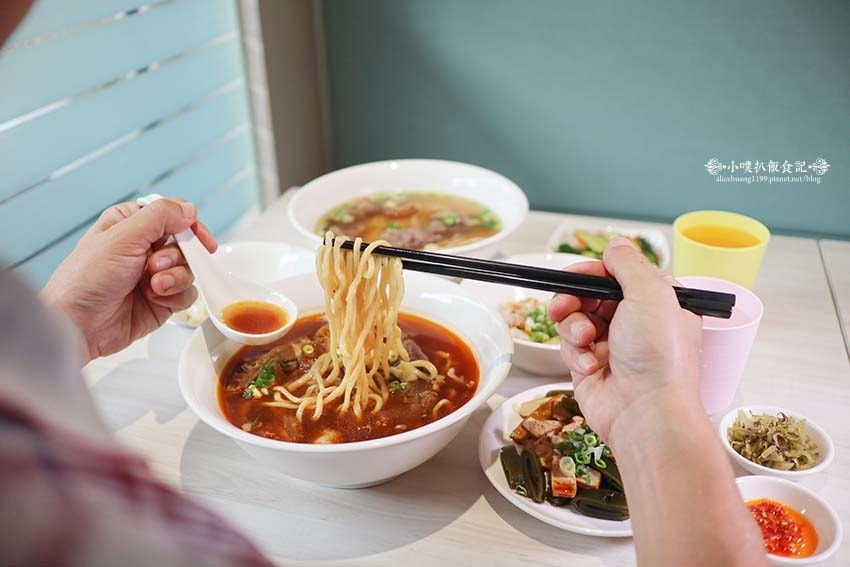 【板橋牛肉麵】『吉米頁 紅燒牛肉麵』近板新站/傳承媽媽40年 【板橋牛肉麵】『吉米頁 紅燒牛肉麵』近板新站/傳承媽媽40年