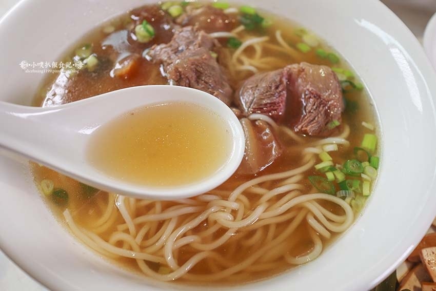 【板橋牛肉麵】『吉米頁 紅燒牛肉麵』近板新站/傳承媽媽40年 【板橋牛肉麵】『吉米頁 紅燒牛肉麵』近板新站/傳承媽媽40年