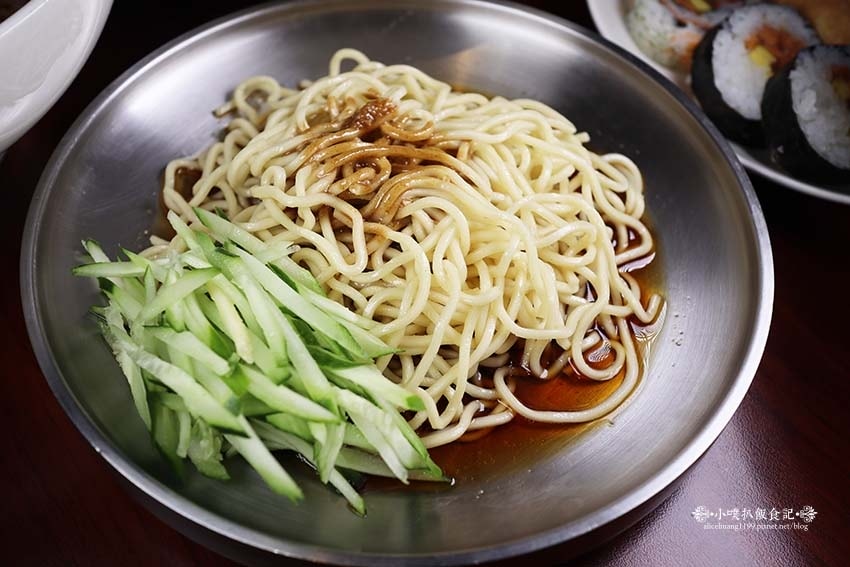 【永和美食】『稻彥商號 涼米貳家』新開幕/近頂溪站/永和拉麵 【永和美食】『稻彥商號 涼米貳家』新開幕/近頂溪站/永和拉麵