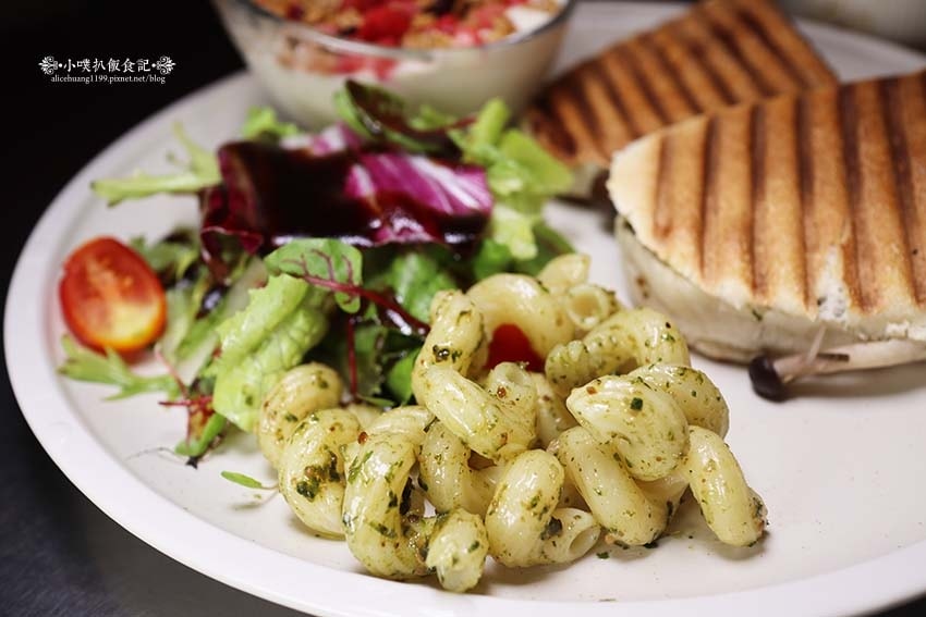 【大巨蛋早午餐推薦】『BEAN U Plant Cafe』近 【大巨蛋早午餐推薦】『BEAN U Plant Cafe』近