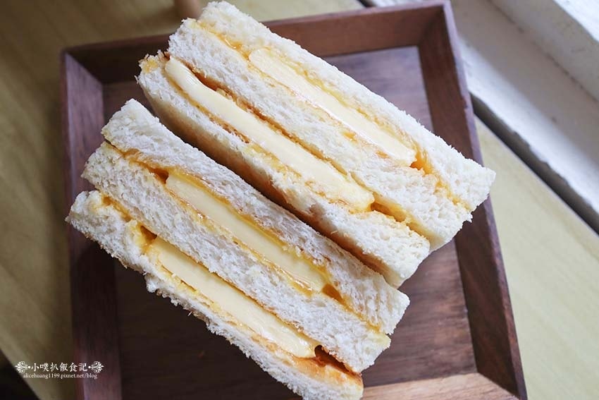 【板橋早餐】『十光七塩 碳烤三明治』近亞東醫院站、亞東科技大 【板橋早餐】『十光七塩 碳烤三明治』近亞東醫院站、亞東科技大