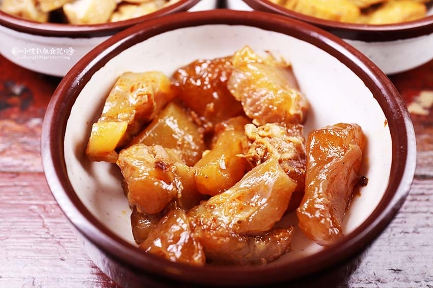 【板橋小火鍋】『占元府新台式潮鍋』近板橋站/新開幕/平價、高 【板橋小火鍋】『占元府新台式潮鍋』近板橋站/新開幕/平價、高