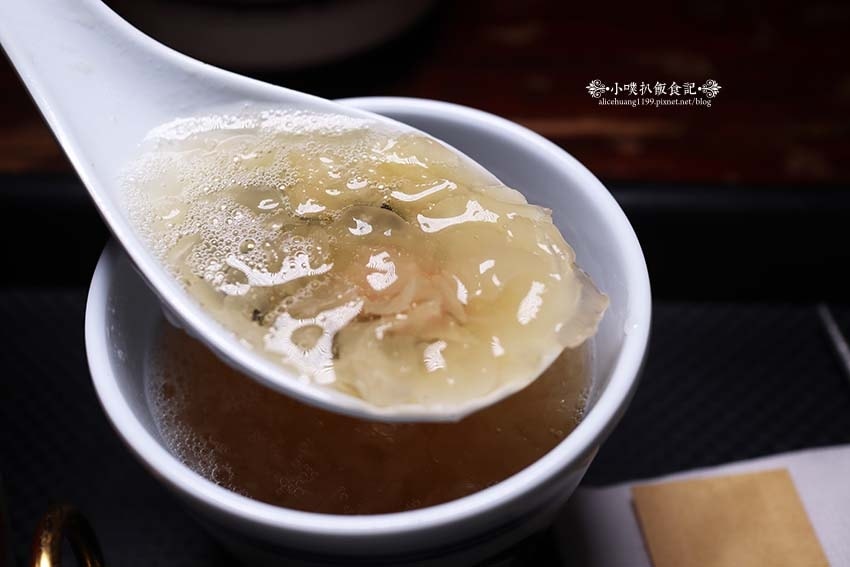 【板橋小火鍋】『占元府新台式潮鍋』近板橋站/新開幕/平價、高 【板橋小火鍋】『占元府新台式潮鍋』近板橋站/新開幕/平價、高