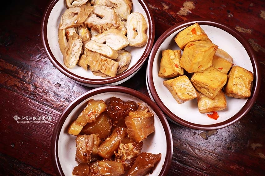 【板橋小火鍋】『占元府新台式潮鍋』近板橋站/新開幕/平價、高 【板橋小火鍋】『占元府新台式潮鍋』近板橋站/新開幕/平價、高